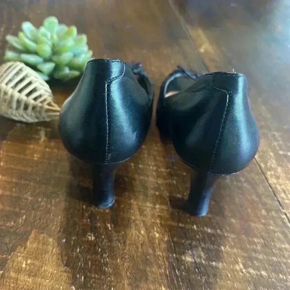 Sofft | Gillen Black Woven Leather Peep Toe Heels - Picture 5 of 7